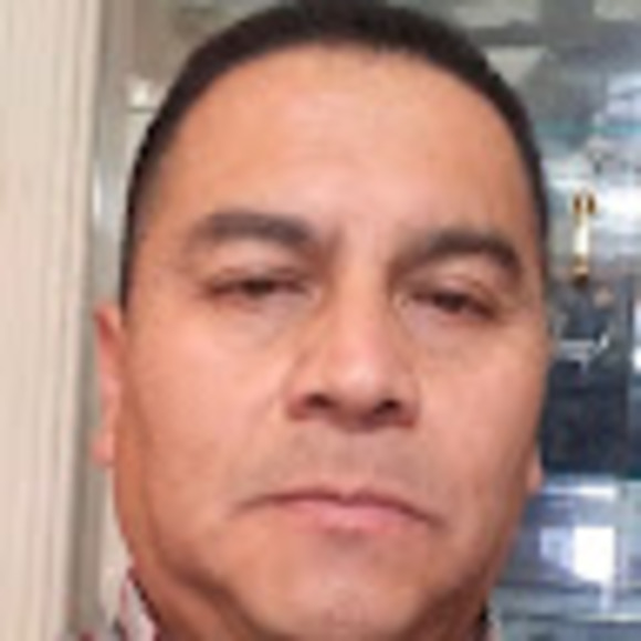 Meet your Posher, Carlos - Picture 1 of 1